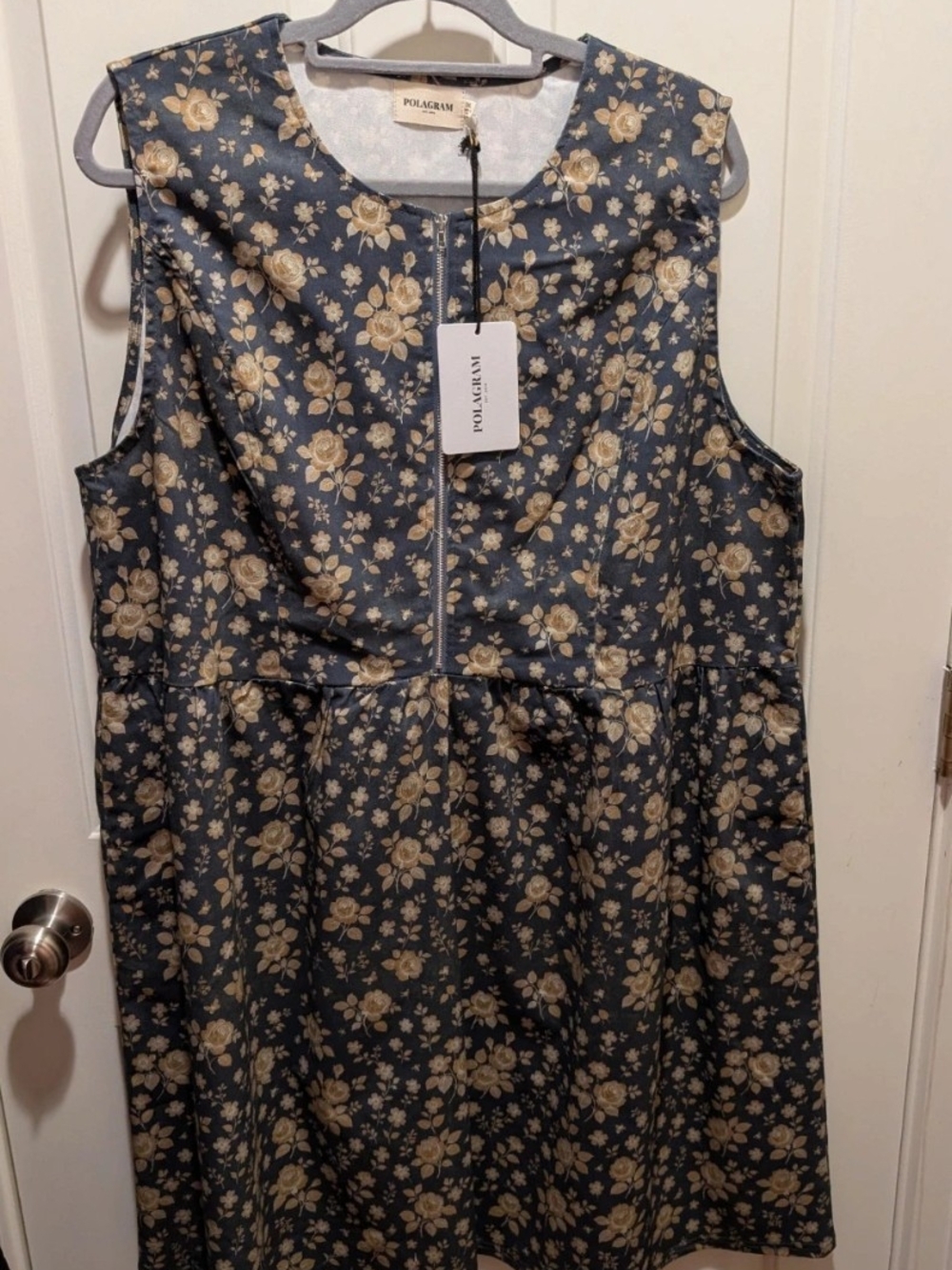 Polagram Navy and Cream Floral Sleeveless Midi Dress